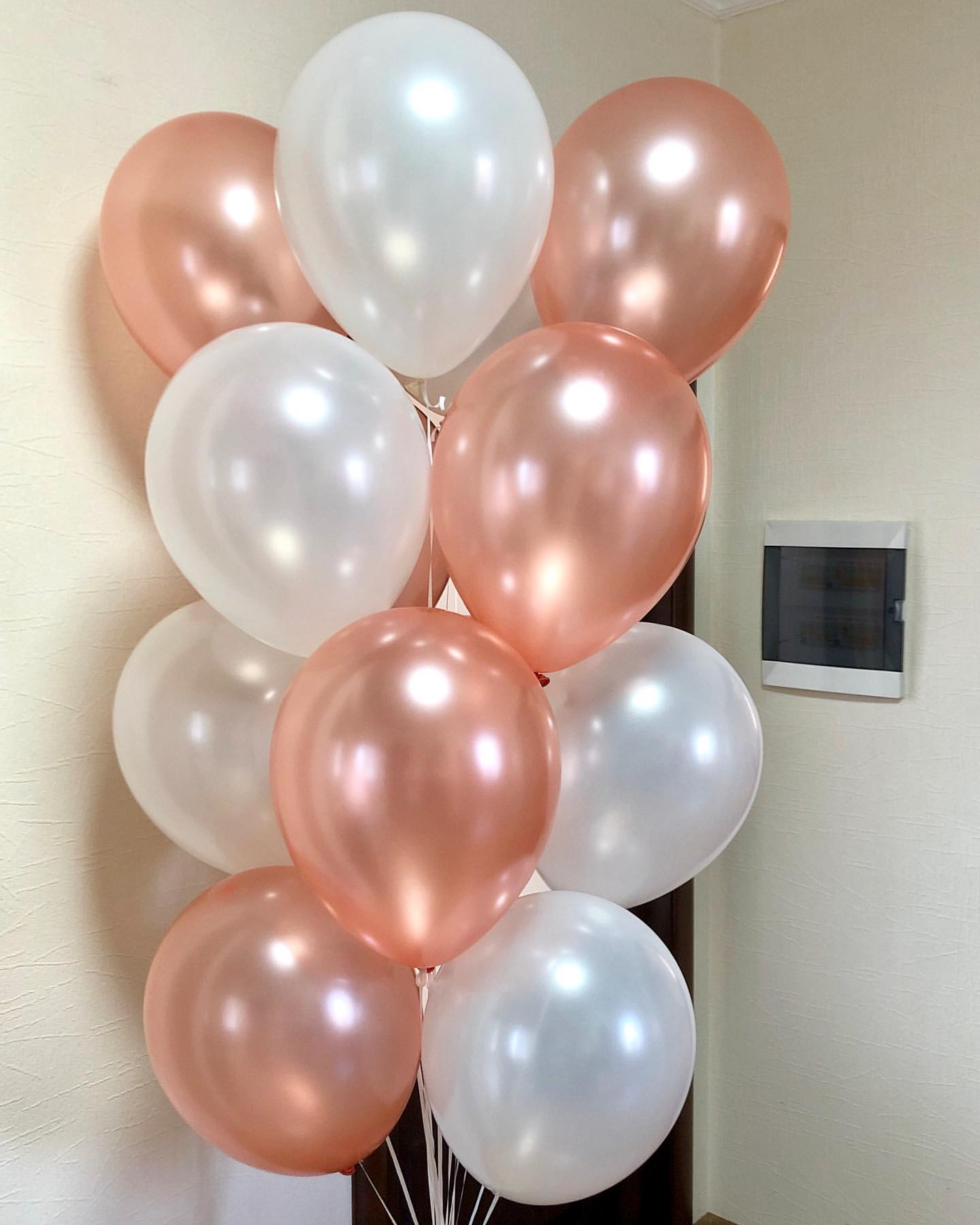20pc Metal Gold Silver Balloons